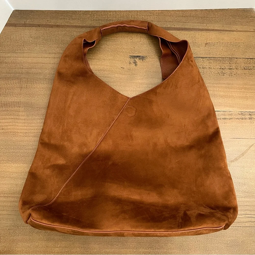 Vegan Suede Slouch Tote Banana Republic OS - Picture 6 of 14